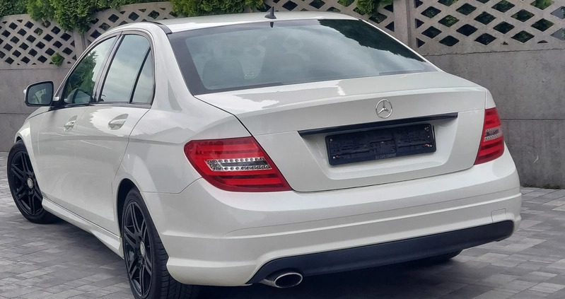 Mercedes-Benz Klasa C cena 36600 przebieg: 218000, rok produkcji 2008 z Witkowo małe 172